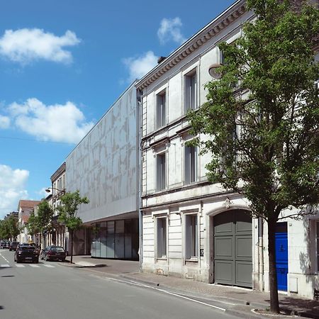 67 Victor Hugo Cognac Exterior foto